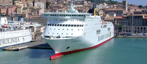 Anek Lines al porto di Ancona